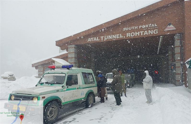 Expectant mother moved from Udaipur subdivision in Lahaul and Spiti district via Atal tunnel amidst snowfall