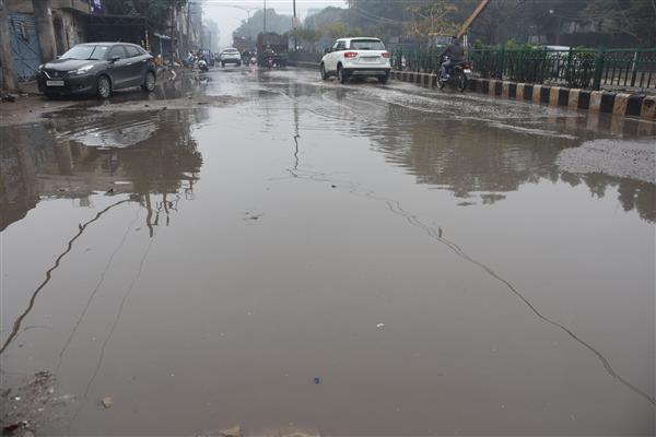 Waterlogging adds to woes of commuters after rain