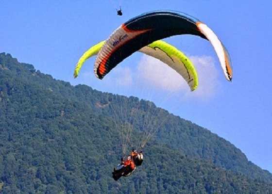Five Kullu paraglider pilots barred from tandem flying