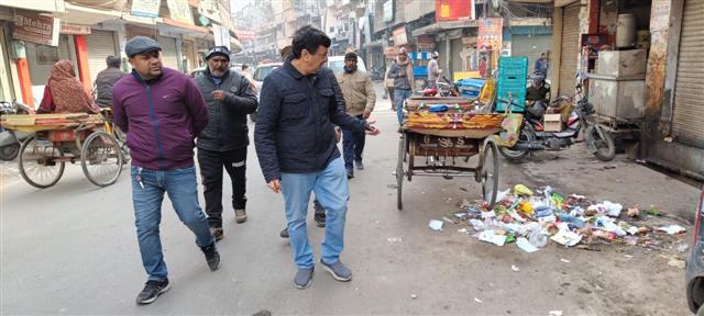 Eye on swachh rankings, civic body team inspects sanitary conditions in 2 wards