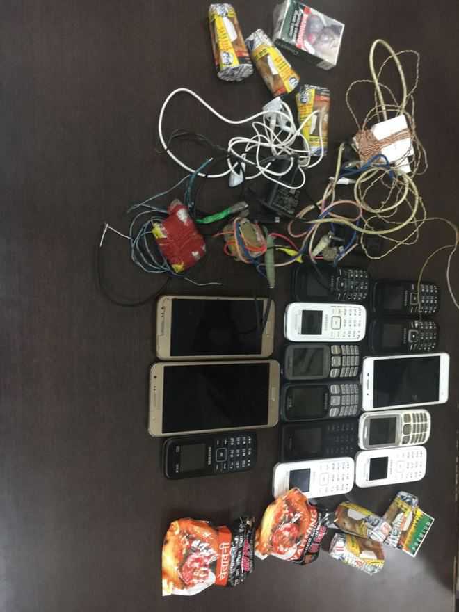 Ferozepur: 200 stolen phones returned to owners