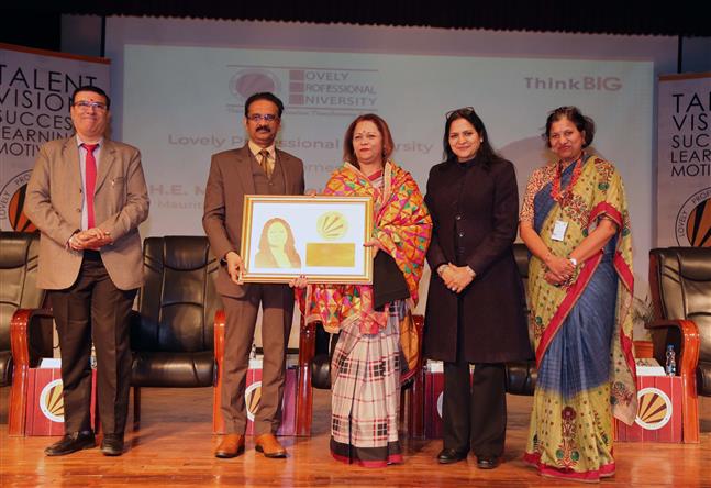 High Commissioner of Mauritius interacts with LPU students