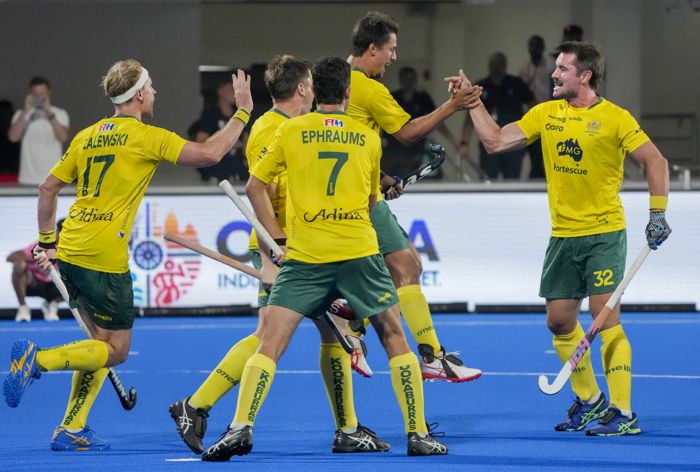 Oz come out on top in 7-goal thriller, Belgium keep it simple