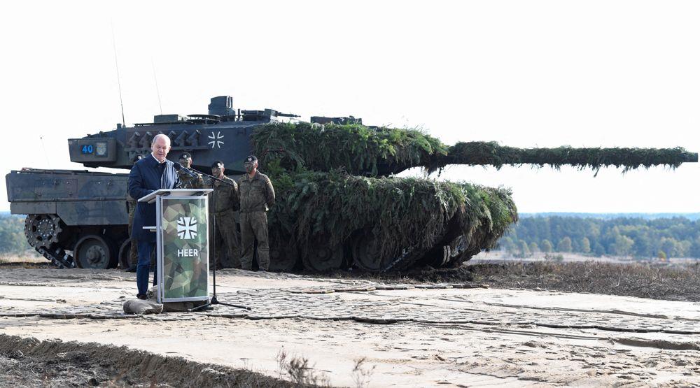 Germany agrees to provide Ukraine with Leopard tanks