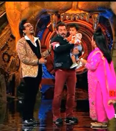 Watch: Salman Khan gifts bracelet to Bharti, Haarsh’s son Gola, dances with him