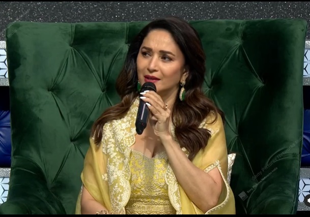 When Madhuri Dixit was unsure of doing the hook step of ‘Tu shaayar hai’