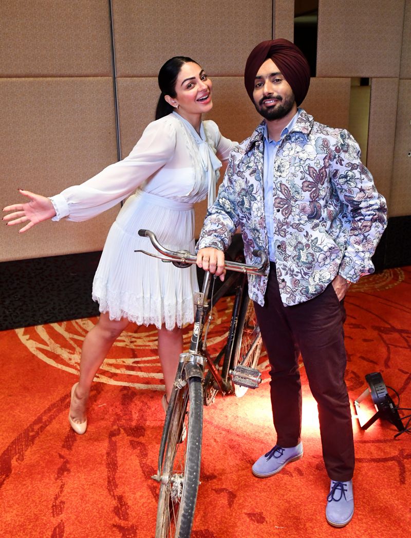 As Satinder Sartaaj and Neeru Bajwa get ready to team up onscreen with the film  Kali Jotta, they share how the project needed a lot of love, care and space