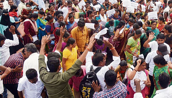 Gujarat Bill empowering police to book protesters gets President nod