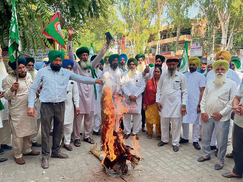 Lakhimpur Kheri incident: Farmers hold protest, burn Centre’s effigy
