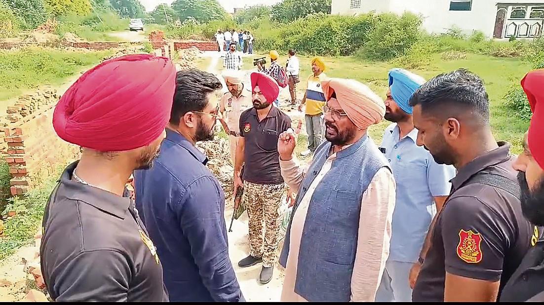 Amritsar: Attempt to illegally occupy NRIs’ Darshan Avenue property foiled