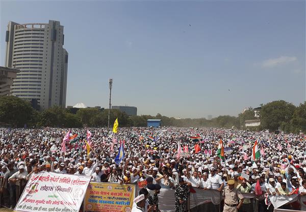 Thousands of government employees gather at Ramlila Maidan to demand restoration of Old Pension Scheme