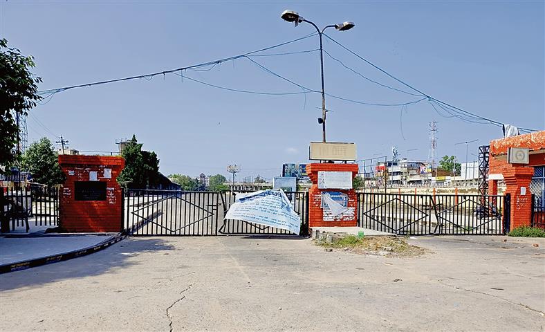 Preneet Kaur slams AAP govt over shifting of Patiala bus stand