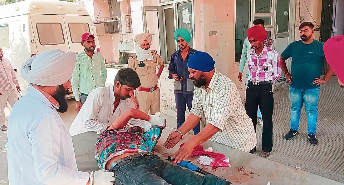 2 youths shot at, hurt in robbery bid in Amritsar