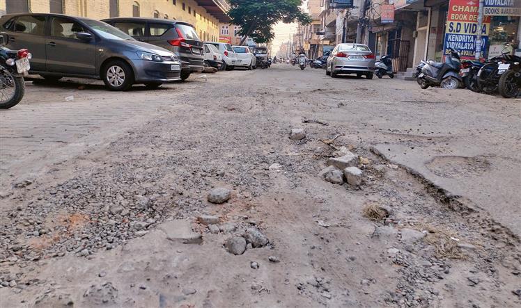 Deplorable condition of roads poses threat to residents of Ambala Sadar