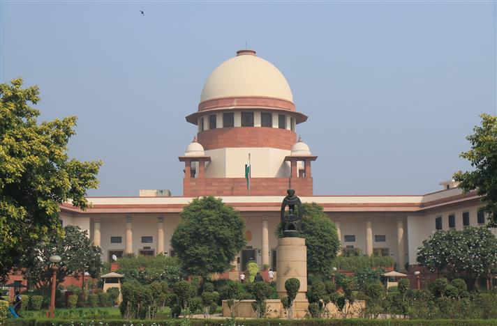 Supreme Court sets December 31 deadline for Maharashtra speaker to decide disqualification petitions