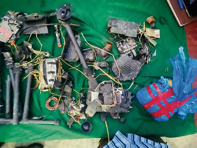 Drone, 5-kg heroin seized from district, Tarn Taran areas