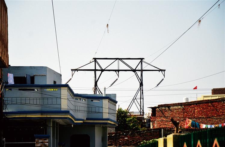 Ludhiana Ward Watch Ward No 89: High-tension wires pose threat to residents, potholed roads await repair