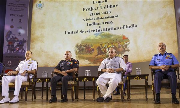 Indian Army unveils new combat uniform : The Tribune India