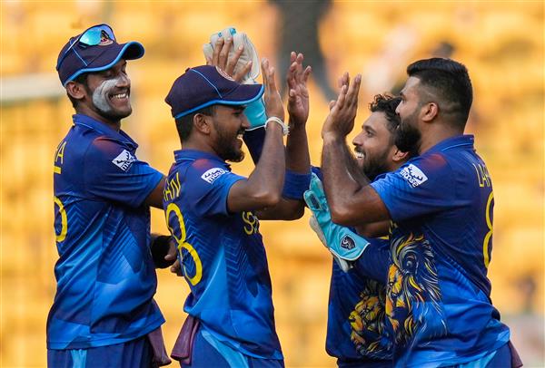 Icc World Cup Defending Champions England Near Elimination After Sri Lanka Register 8 Wicket 5709