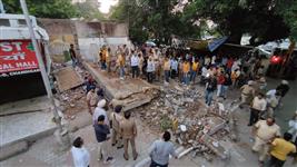 3 workers injured, one feared trapped after booths collapse in Chandigarh’s Sector 33 market