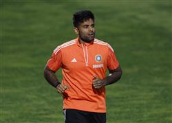 Injury Scare: After Hardik Pandya ruled out of India-New Zealand match, Suryakumar sustains hand injury at nets