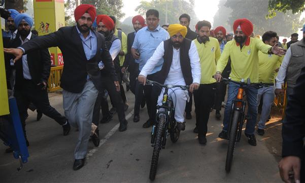 Ludhiana: Punjab CM leads cycle rally to create awareness against drugs