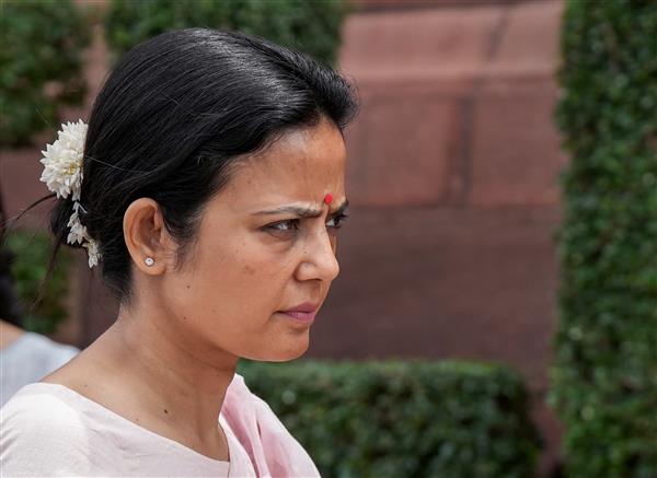 What happens after ethics panel recommends expulsion of Mahua Moitra