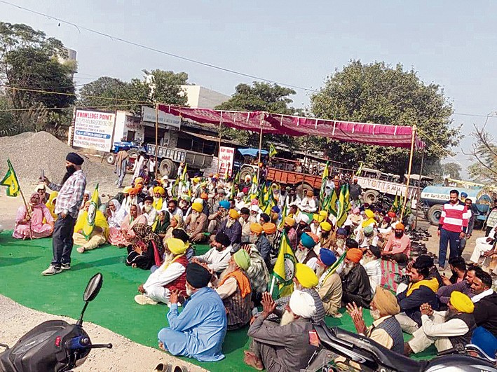 Residents protest as potholed Fatehgarh Churian to Dera Baba Nanak road not recarpeted for years