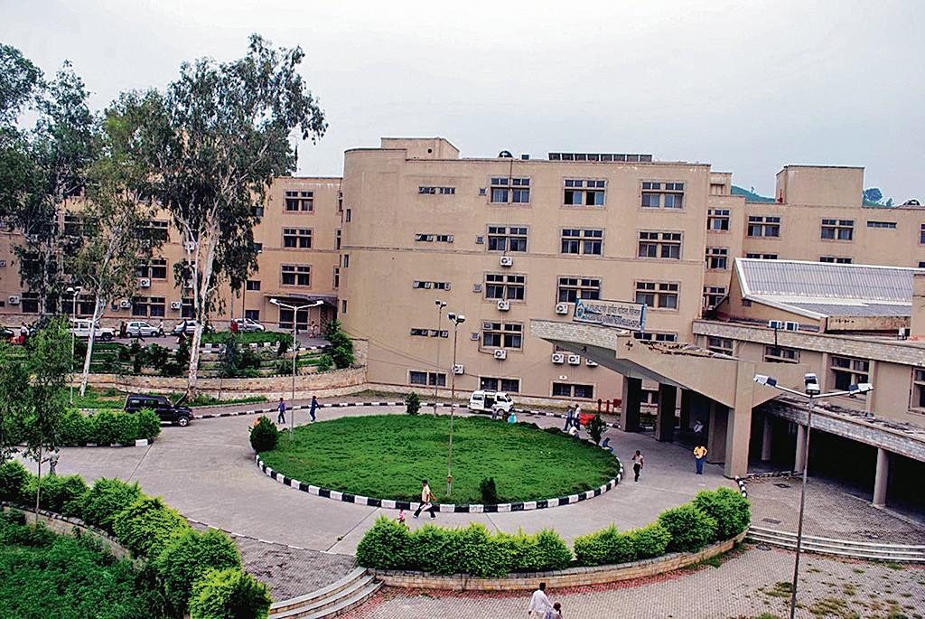 Tanda medical college teachers want retirement age reduced to 58 years