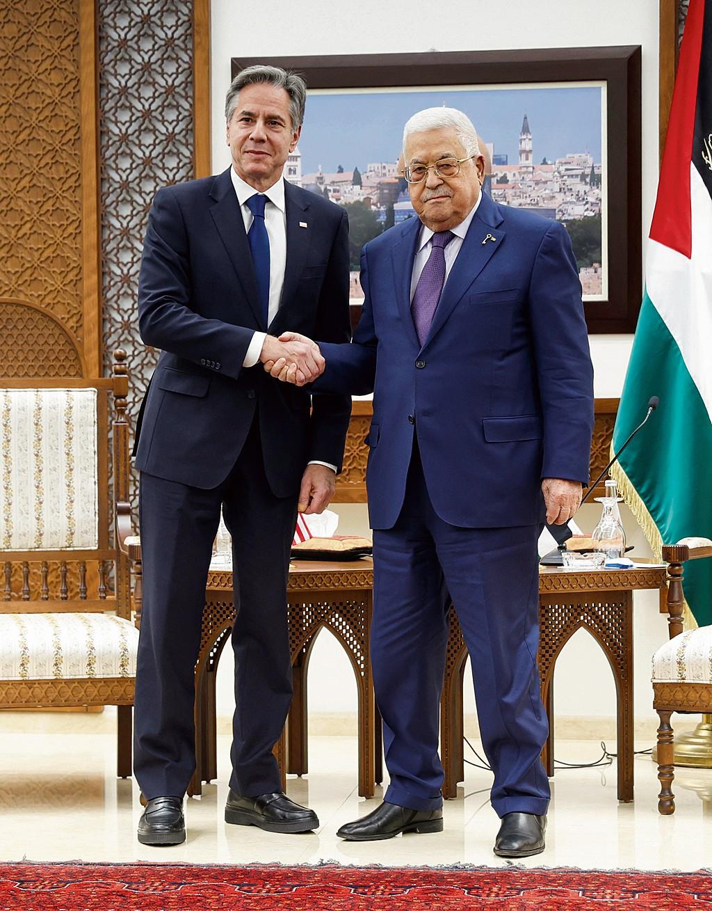 At meeting with Antony Blinken, Palestinian Authority President Mahmoud Abbas presses for immediate ceasefire