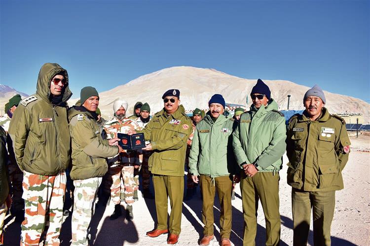Ladakh ADGP tours LAC areas to assess security