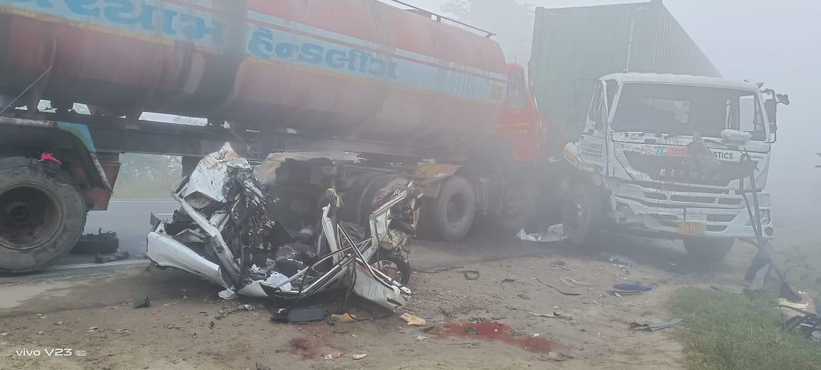6 die as car gets stuck between 2 trucks in Punjab's Sangrur