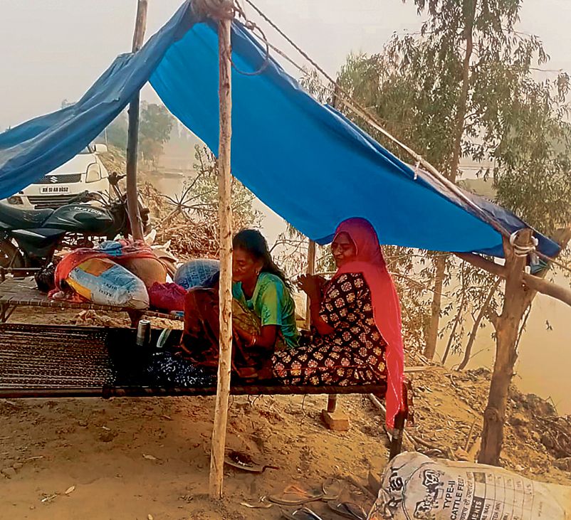 Forced to live in leaking tents, people face harsh weather conditions in Lohian