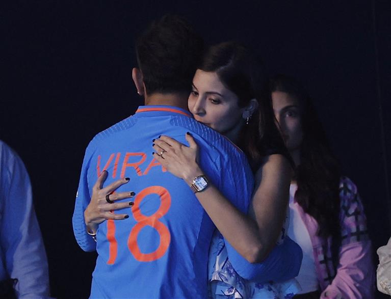 'Heartbreaking moment for every fan': Anushka Sharma hugs Virat Kohli after team India's loss in World Cup final