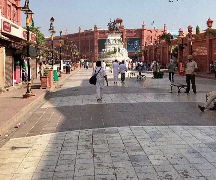 MP Vikramjit Singh Sahney sanctions Rs 1 crore for upkeep of Heritage Street paths leading to Golden Temple in Amritsar