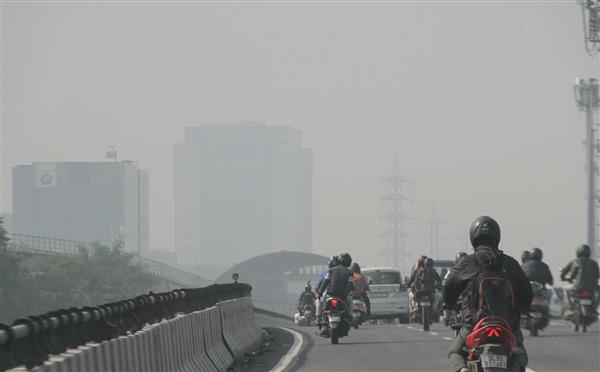 Air pollution in Delhi drops from 'severe' to 'very poor'