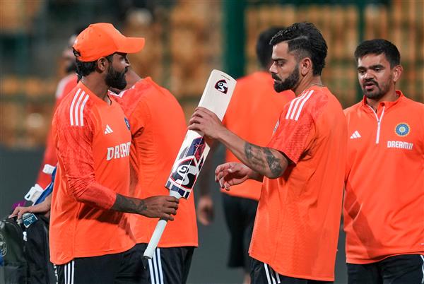 India look to sustain momentum against Netherlands; Kohli has chance to get historic hundred