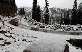 In Gulmarg, early snowfall leaves tourists surprised