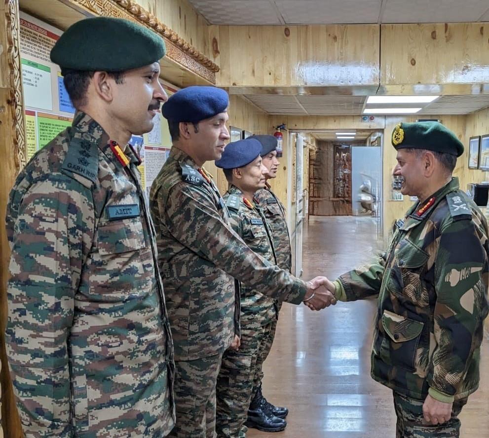 Northern Army commander reviews operational and security preparedness along LAC