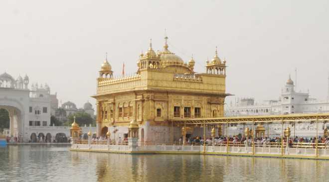 4 steal money from Golden Temple counter