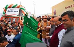 Delhi L-G flags off yatra to make people aware of Centre’s schemes