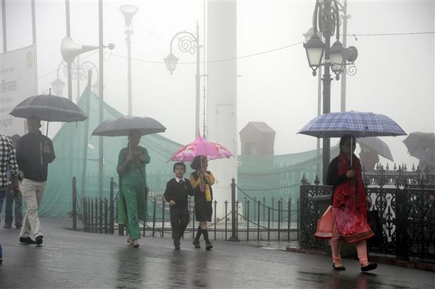 MeT forecasts rain, snow for parts of Himachal Pradesh today; White Christmas to elude Shimla