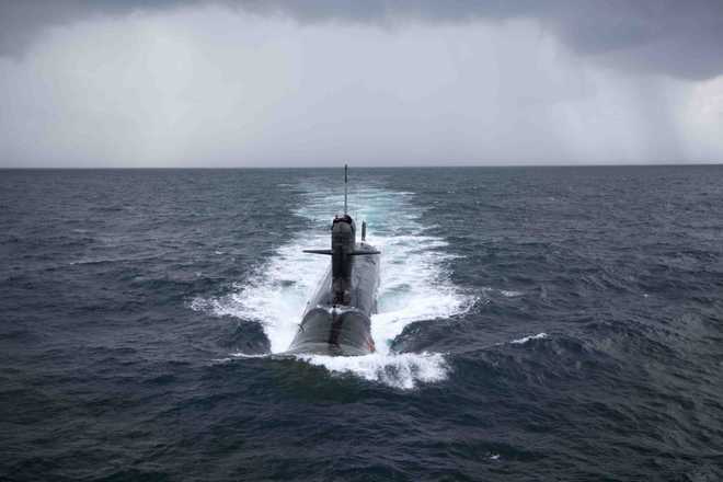Pentagon plans vast submarine fleet, AI to counter Beijing threat