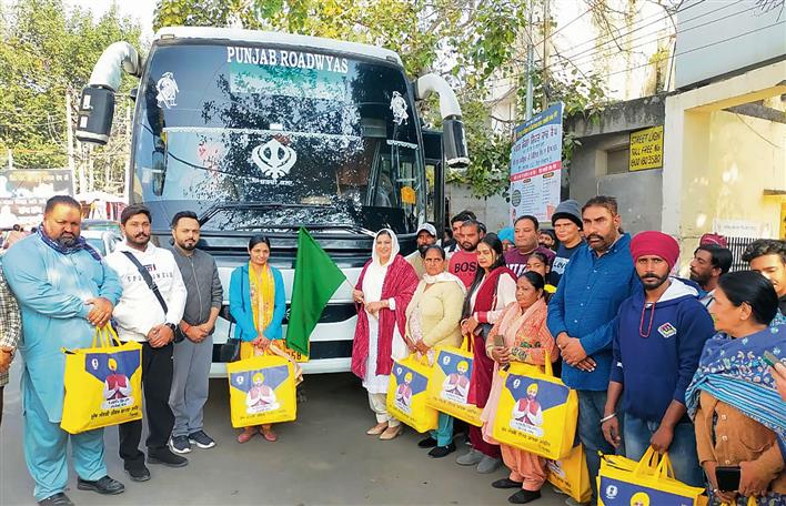 Nakodar MLA Inderjit Mann flags off buses for Sri Anandpur Sahib, Naina Devi