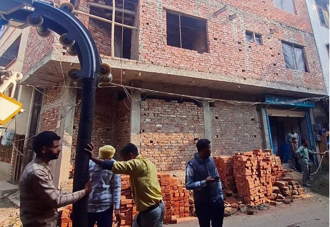 Amritsar MC takes action against 12 illegal constructions