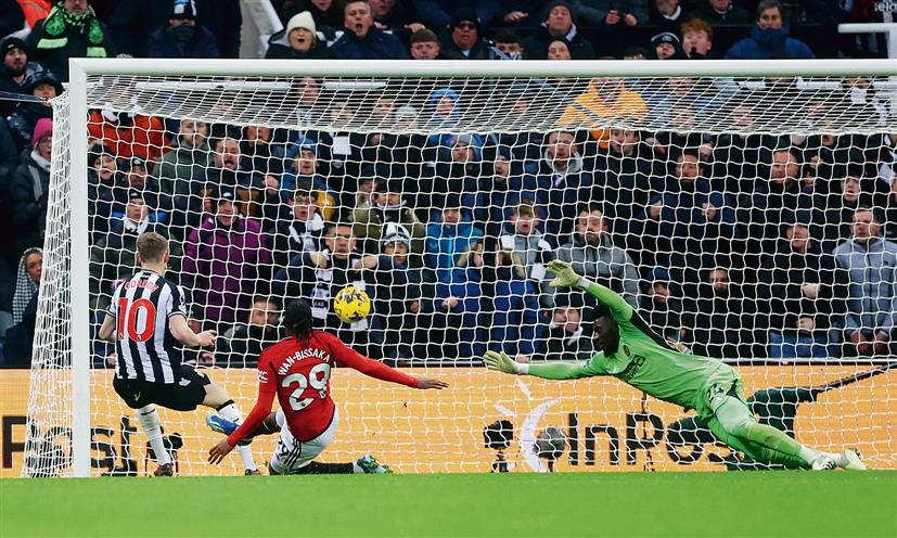Liverpool save best for last, win 4-3