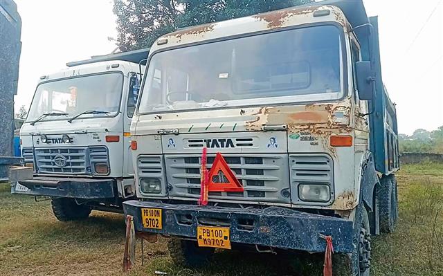 Pathankot: 7 held for illegal mining; five tippers impounded