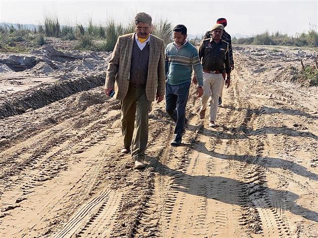 Act tough against those involved in illegal sand mining, says DC
