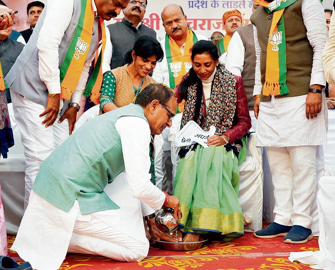 Amid speculation over CM pick, Shivraj Singh Chouhan launches Lok Sabha campaign in Madhya Pradesh