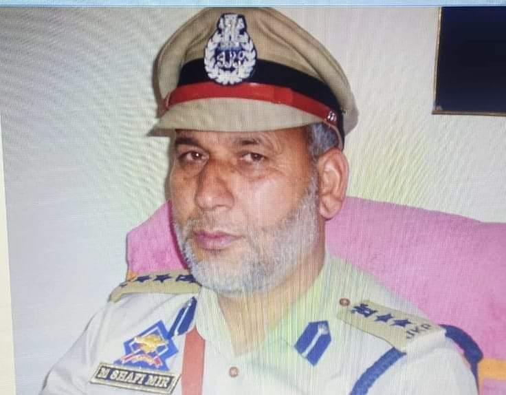 Retired police officer shot dead by terrorists while giving call for 'azaan' at mosque in J-K’s Baramulla
